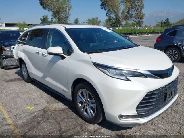 2021 TOYOTA SIENNA
