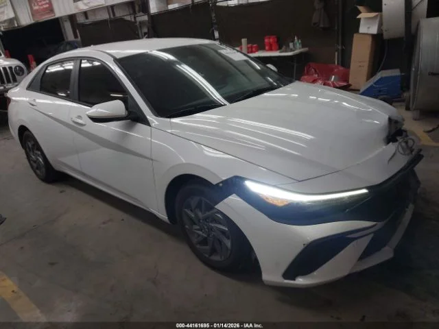 2024 Hyundai Elantra